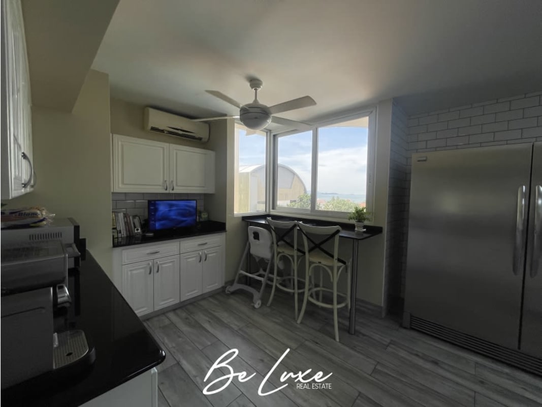 Enclosed sunroom style balcony with panoramic views in Punta Pacífica Panama