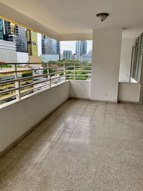 Renovated 4BR Condo PH Terrazas de Obarrio Downtown Panama