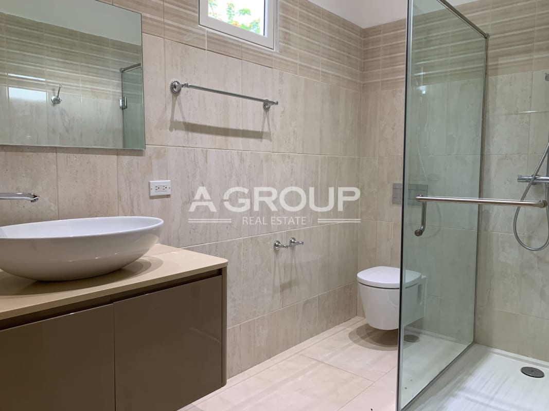 Luxury private swimming pool and gardens Fairway Estates Santa María Golf Panama City