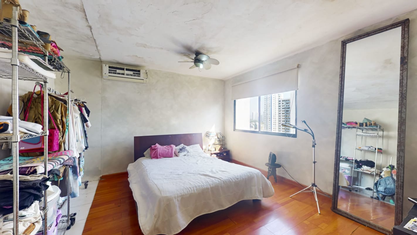 Outdoor swimming pool with social area at PH Country Park Tower 200 San Francisco Panama