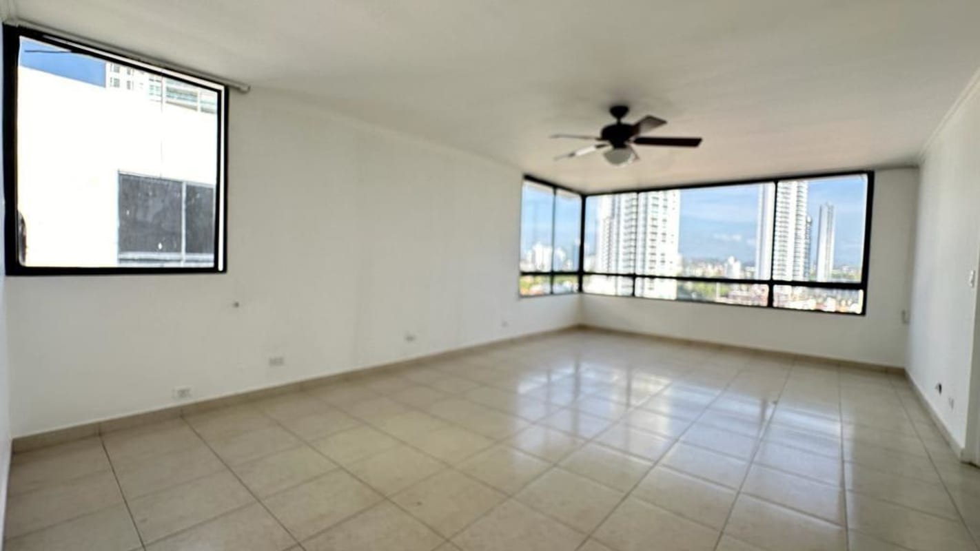 Contemporary kitchen with granite countertops and sleek cabinetry in PH Coco Palace Coco del Mar Panama City