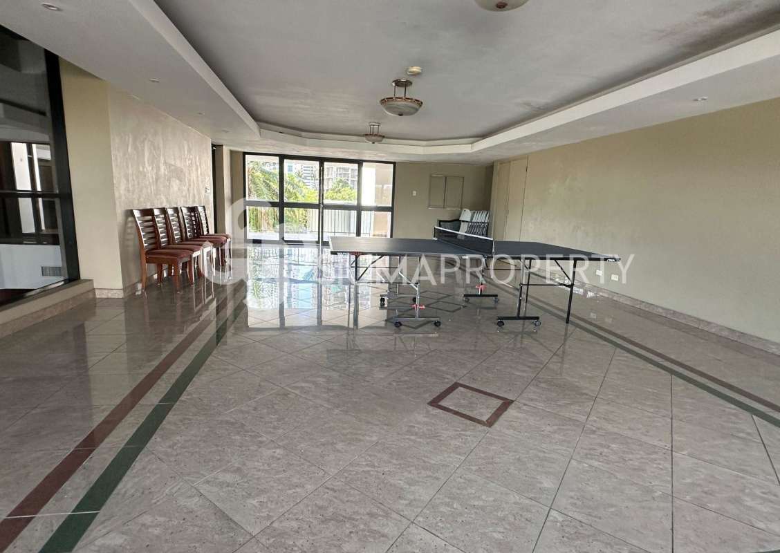 Expansive private rooftop terrace ideal for entertainment in PH Coco Palace, Panama City with skyline and ocean views