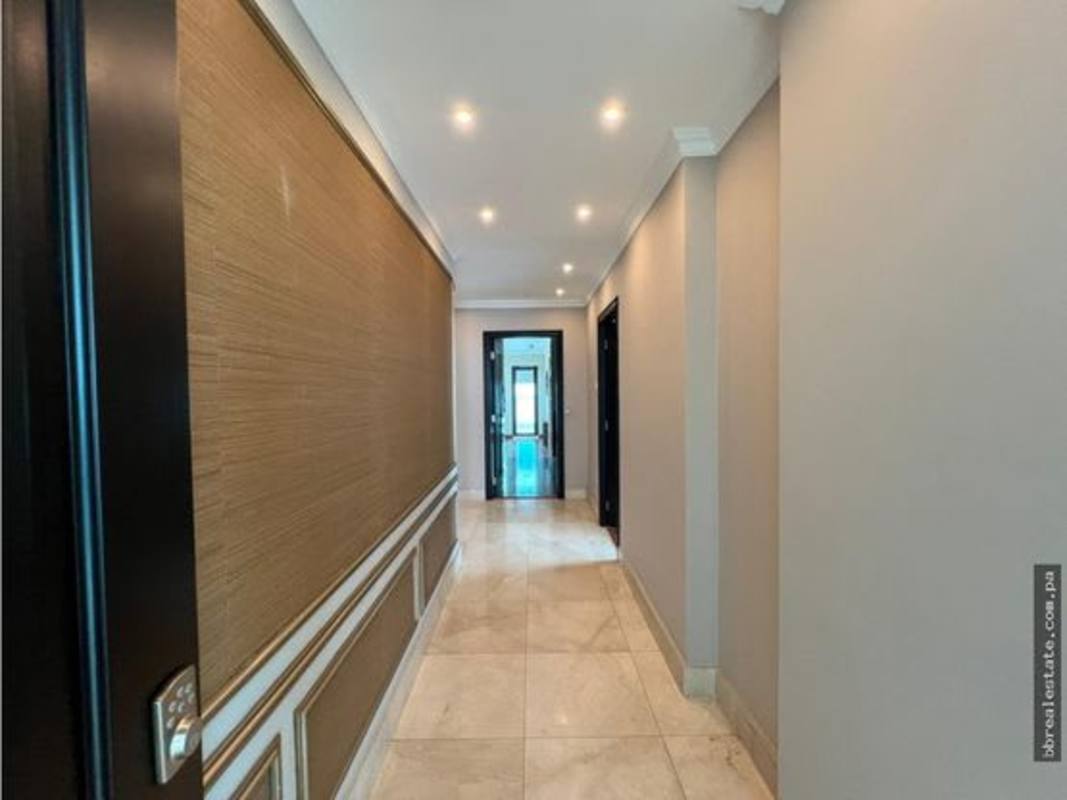 Spa-style master bathroom with jacuzzi tub and sea view PH Ocean Two Panama
