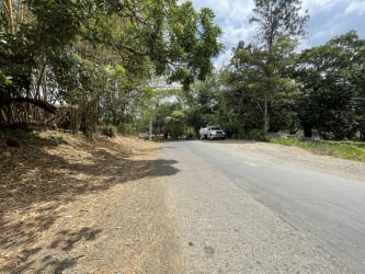 Expansive 11,200m2 land plot ready for development in Vista Alegre Panama