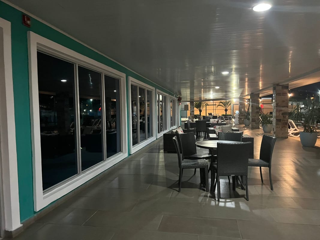 Gym with cardio weights TV air conditioning PH Alpes Brisas Panama