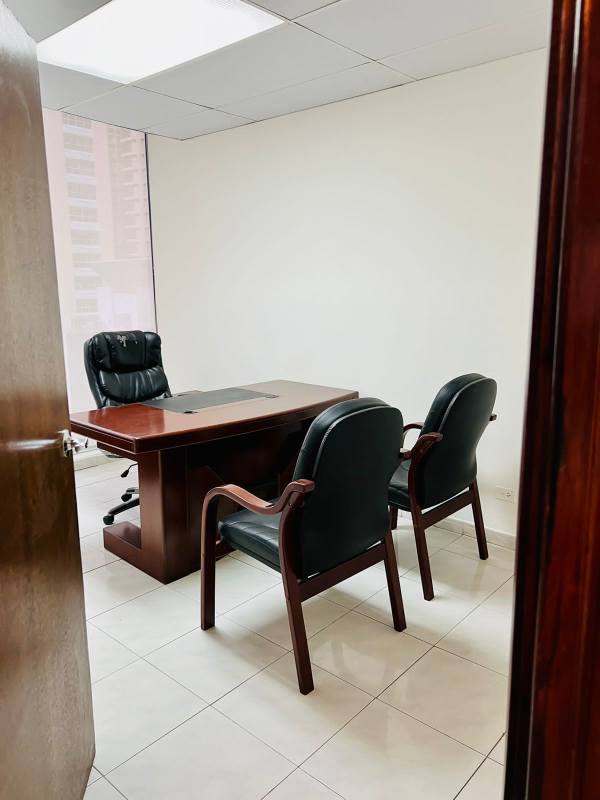 Executive private office with wood desk and chairs PH Omega Obarrio Panama City
