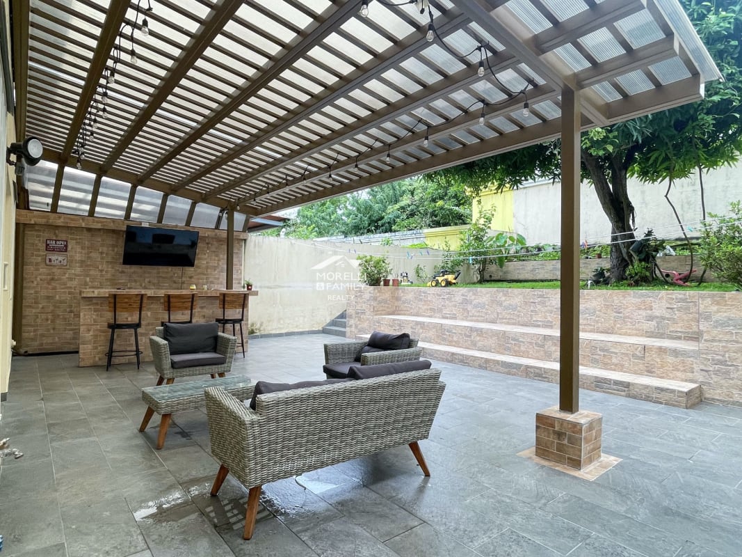 Bright living room with porcelain tile floors and large windows Residencial El Doral Panama