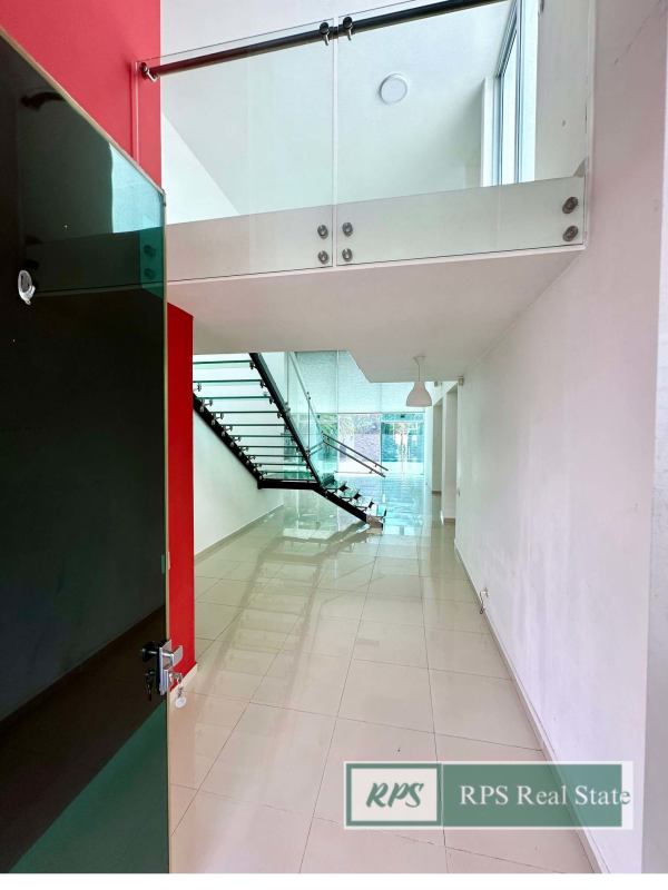 Luxury 4BR House with Pool in PH Costa Esmeralda, Costa Sur