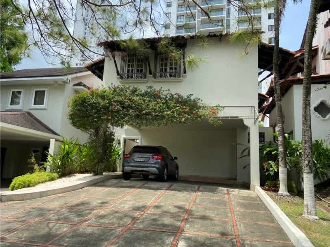 Updated large kitchen with granite counters and stainless appliances in San Francisco Panama