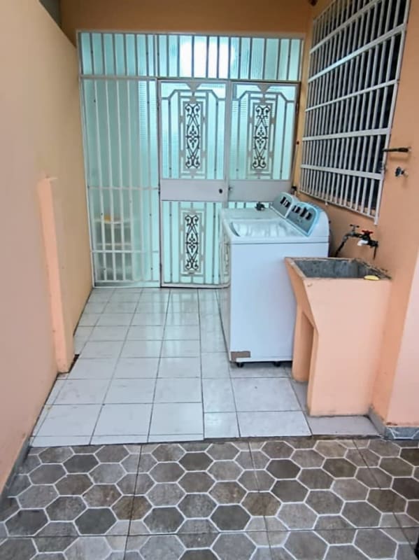 Garden with plants fenced yard PH Villa de Vizcaya Condado del Rey Panama City