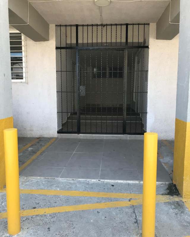 Remodeled interior hallway porcelain tile floor PH Moliterno Rio Abajo Panama