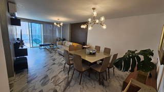 Apartment for Sale in San Francisco - 2 bedrooms