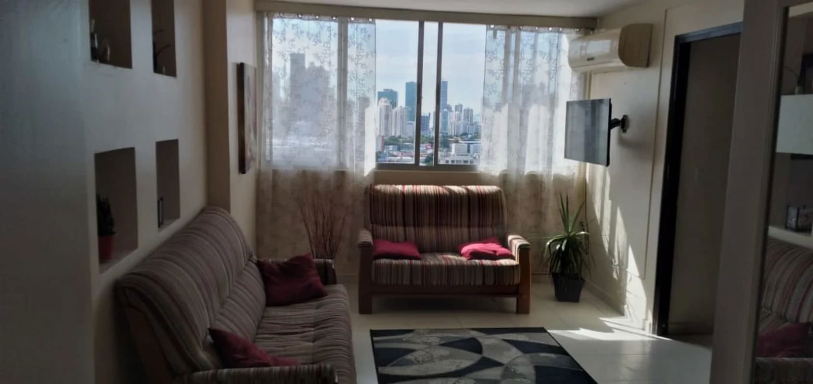 Furnished 3BR Apartment for Rent PH Montenar Via Porras