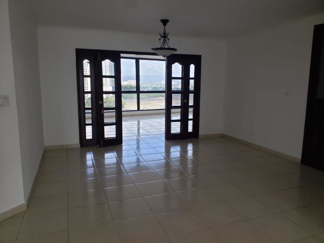 Modern kitchen with quartz counters, stainless appliances in PH Coco Palace Coco del Mar