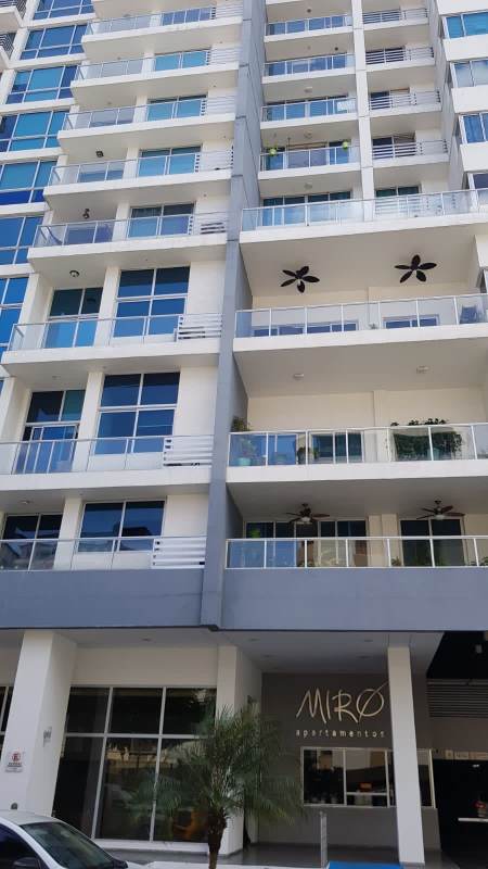 Spacious second bedroom with closet PH Miró El Cangrejo Panama