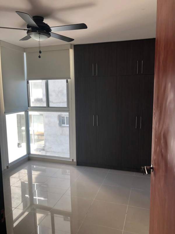 Modern bathroom with tempered glass shower granite sink PH Residencias del Sol Panama