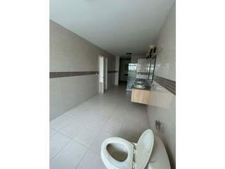 Apartment for Sale in San Francisco - 3 bedrooms