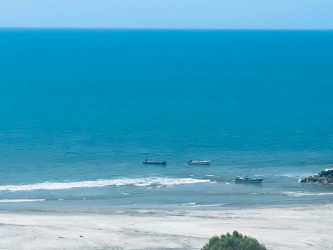 Lagoon pool with palm trees at Playa Blanca Resort for rent in Rio Hato Panama