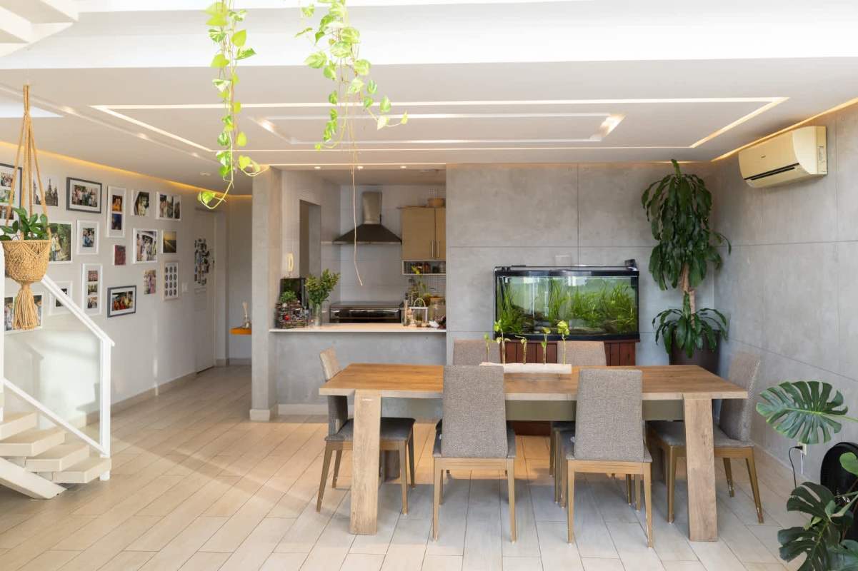 Open-plan dining space with modern design in loft apartment PH Blue Park Avenida Balboa Panama