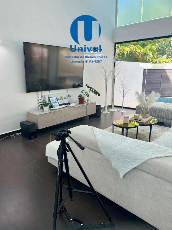 Private outdoor pool with terrace, garden and entertainment area in Costa Sur house