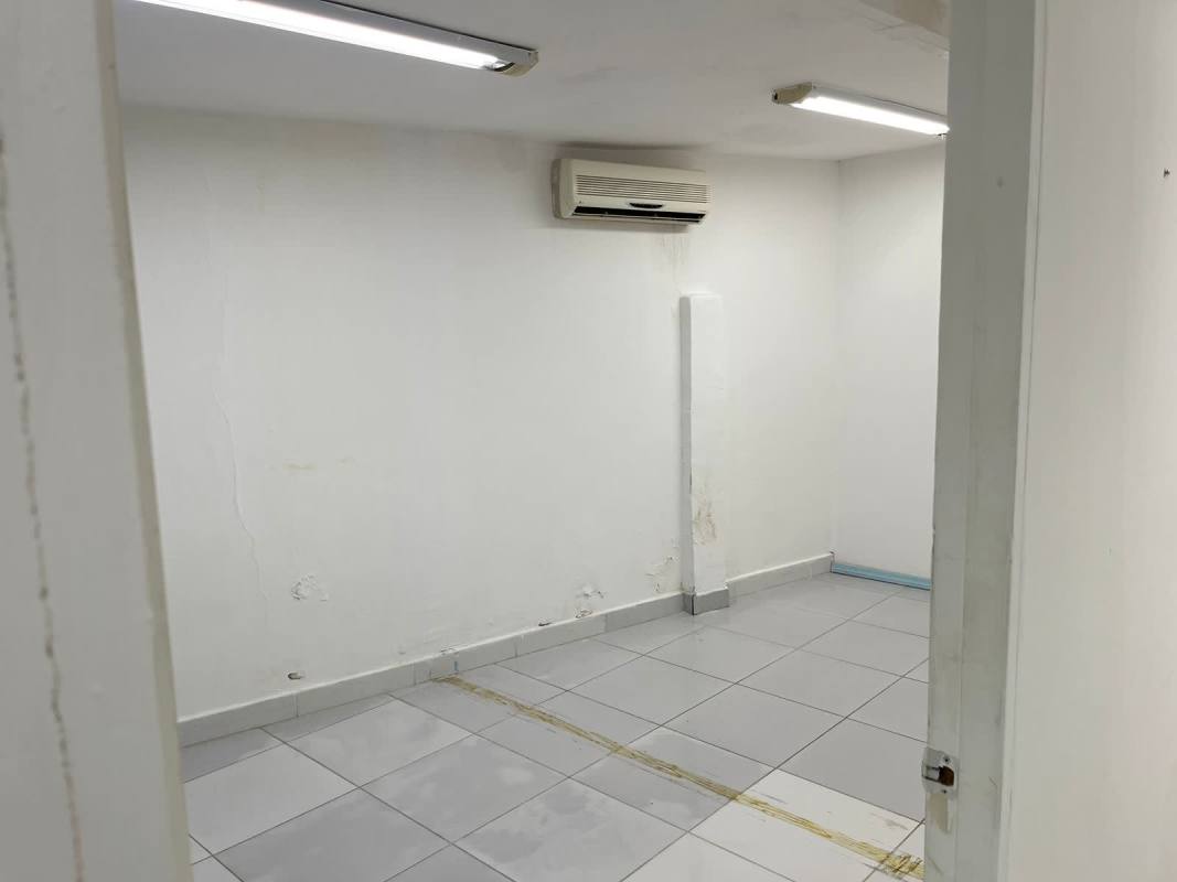 Bright open interior space with split air conditioning at Villa Cáceres property Panama City