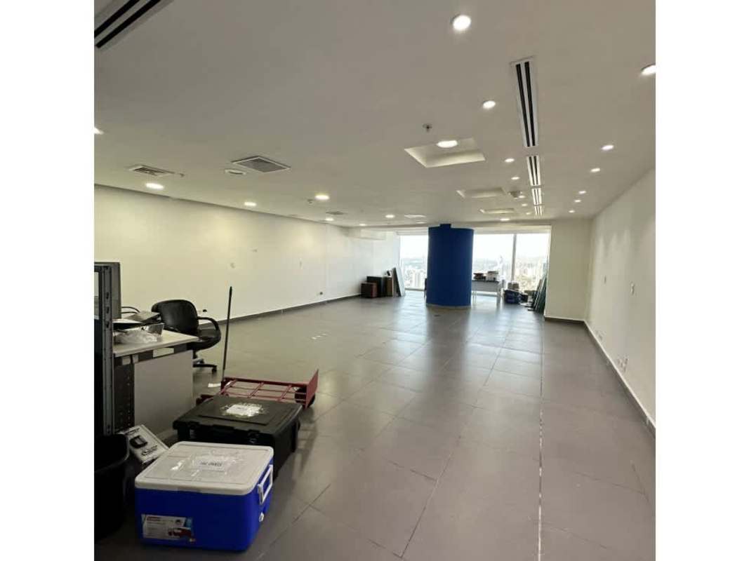 Open office area large windows ventilation modern finishes commercial building Panama