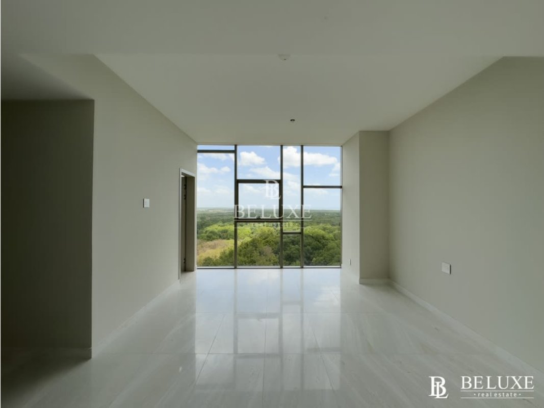 Private balcony with panoramic views of golf course and Pacific Ocean in La Maison by Fendi Panama