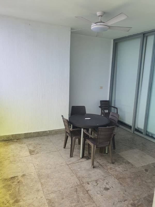 Spacious luxury balcony with stunning ocean and skyline views in PH Yoo Panama Avenida Balboa