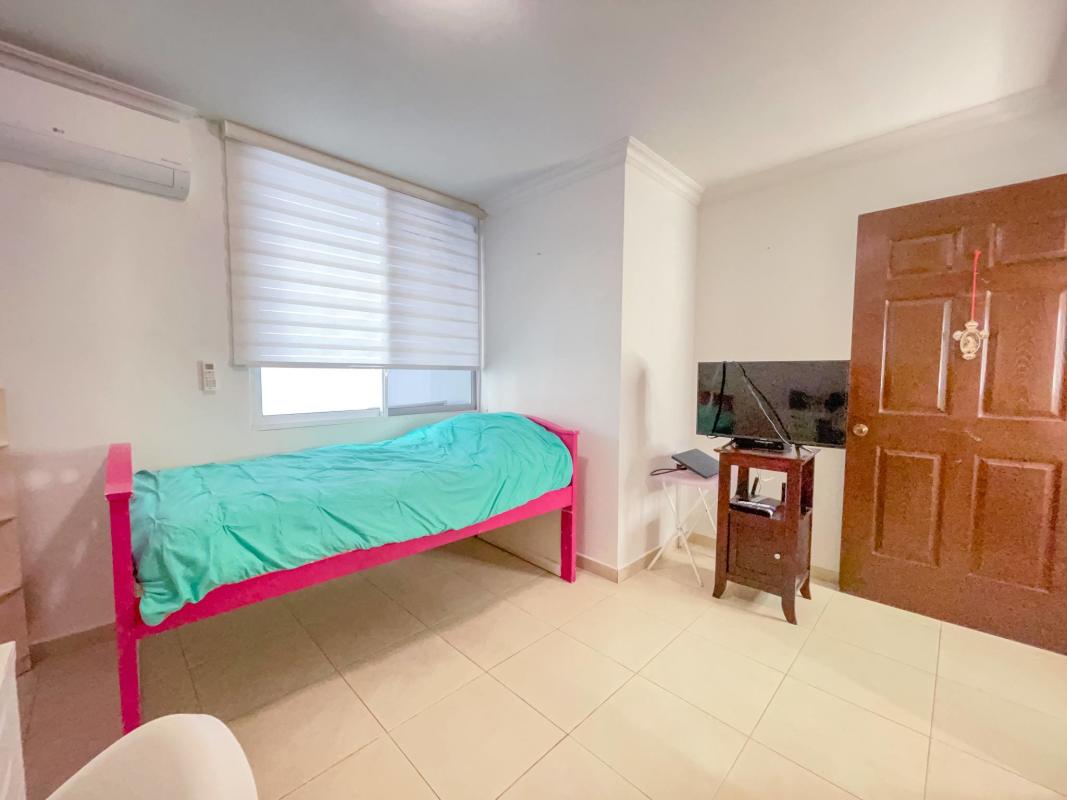 Second bedroom with closet and AC PH Vista Bella Bella Vista Panama