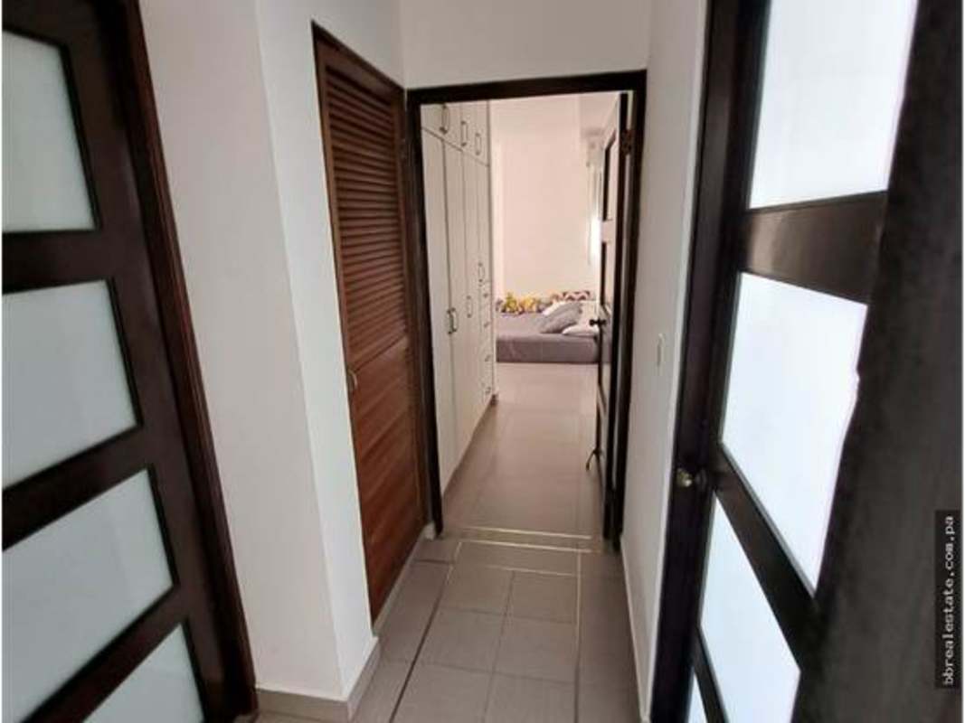 Master suite large window ocean view PH Ocean Park Punta Pacifica Panama apartment