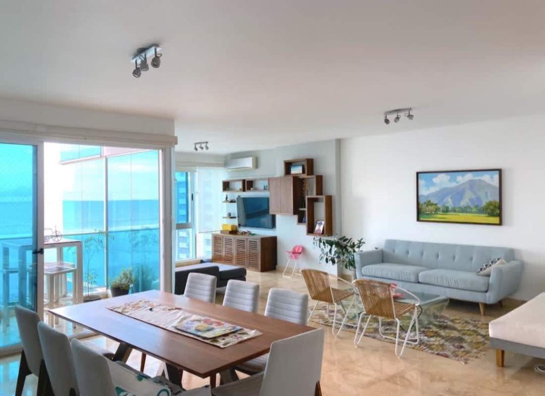 Bright children’s bedroom nursery with city views in PH Titanium condo Costa del Este Panama