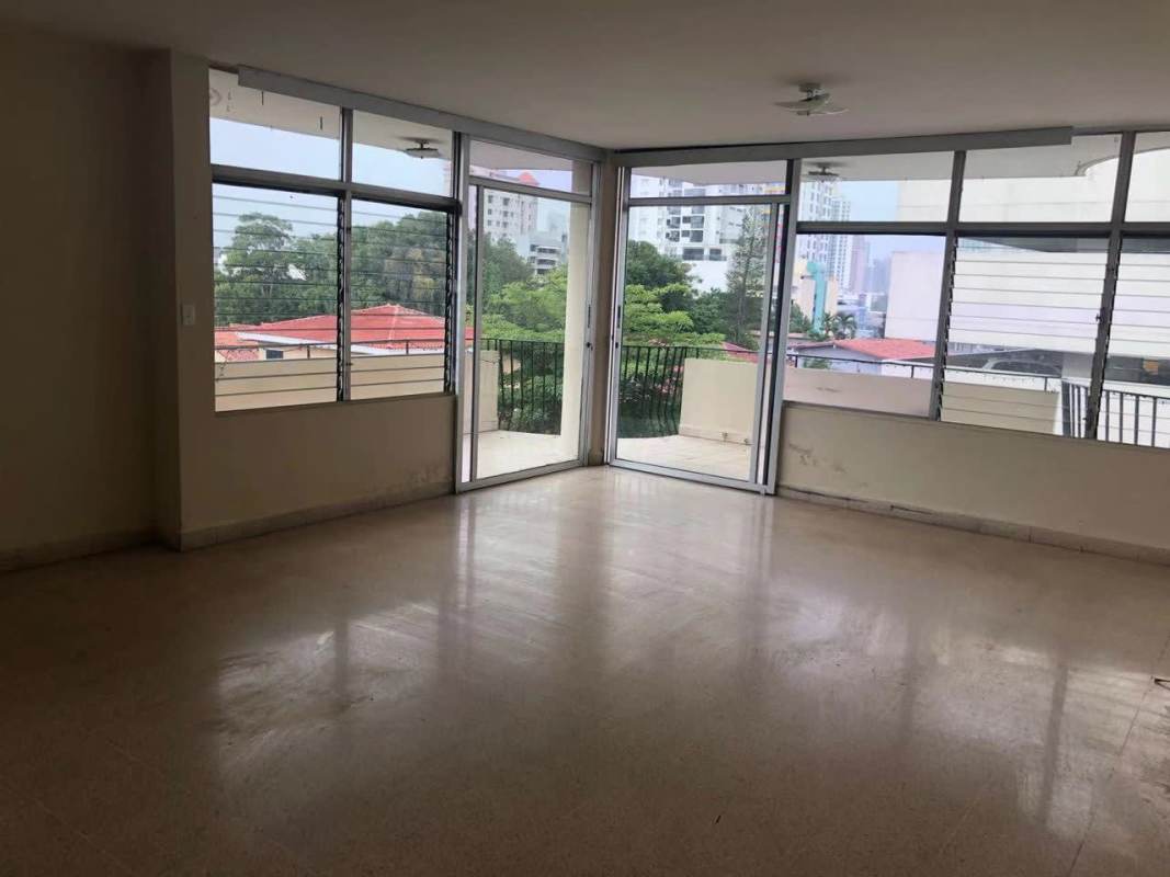 Mid-rise multi-story residential and commercial PH HC building in El Carmen sector Panama City