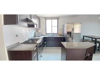 Large master bedroom with split AC, closet, garden view in PH Woodlands Panama Pacifico