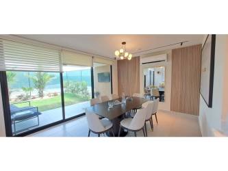 Contemporary bathroom water-efficient design fixtures green home IMATERRA Panama Pacifico