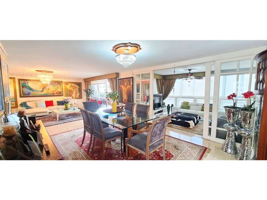 Large Furnished 3BR Apartment in PH Ritz Punta Paitilla