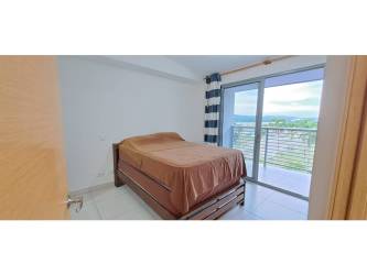 Fully equipped modern kitchen with granite countertops in PH Mosaic apartment Panama Pacifico