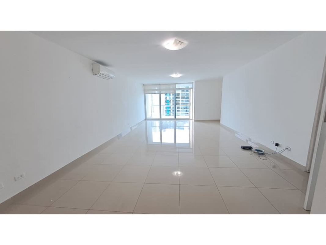 Master bedroom with large window walk-in closet AC unit PH Blue Park Bella Vista Panama