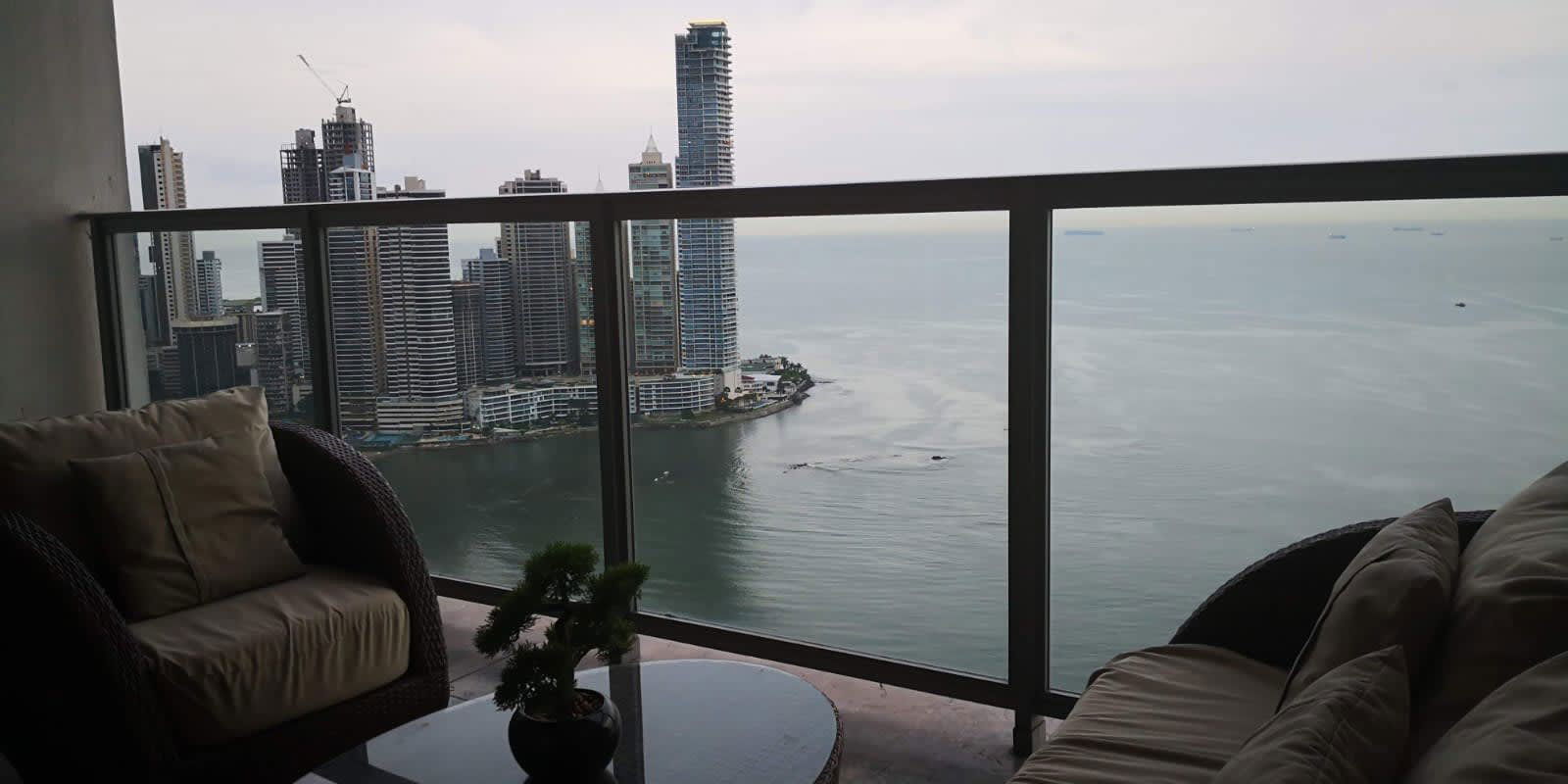 Balcony panoramic ocean and skyline views PH Yoo Panama Avenida Balboa luxury residence