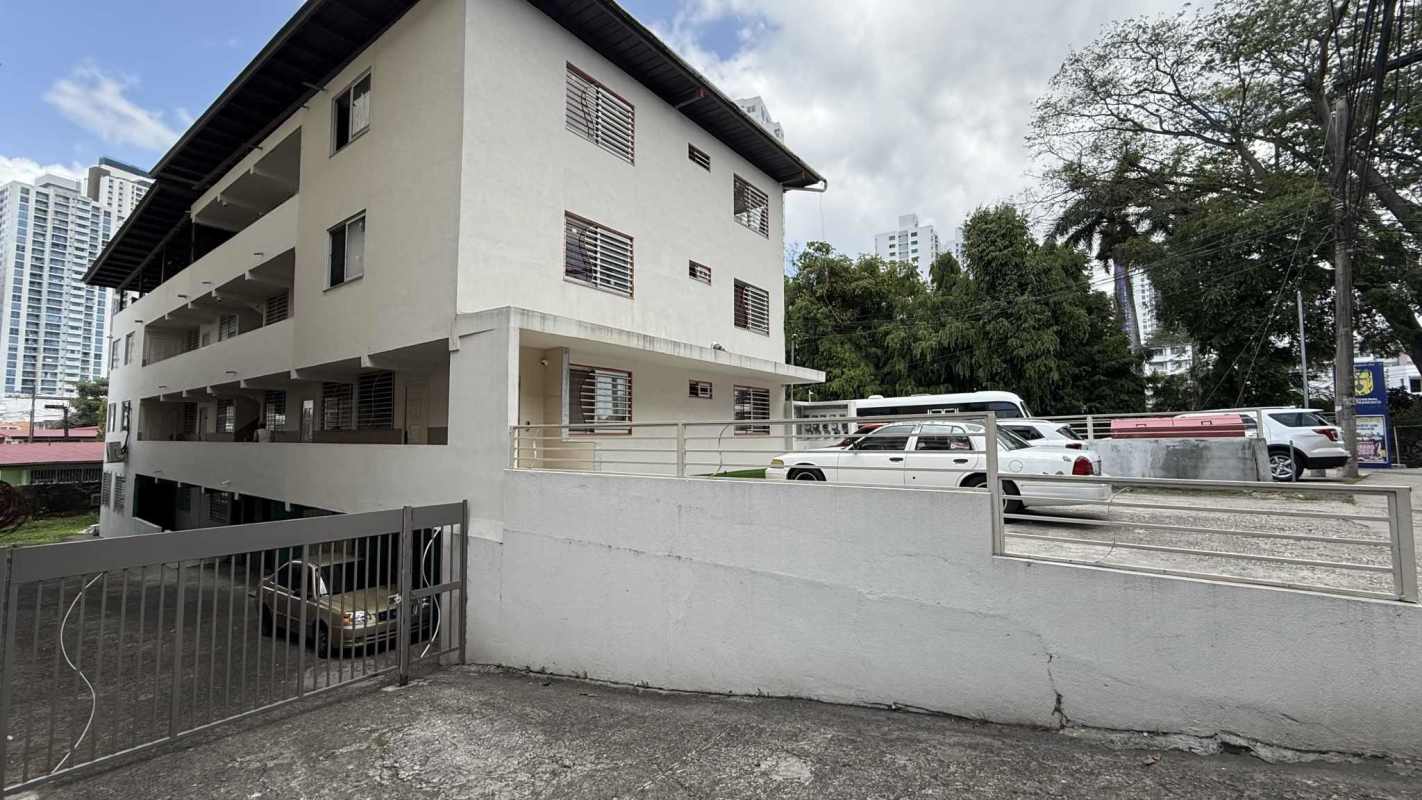 Exterior three-story apartment PH Carrasquilla Residences near Via Porras Panama City