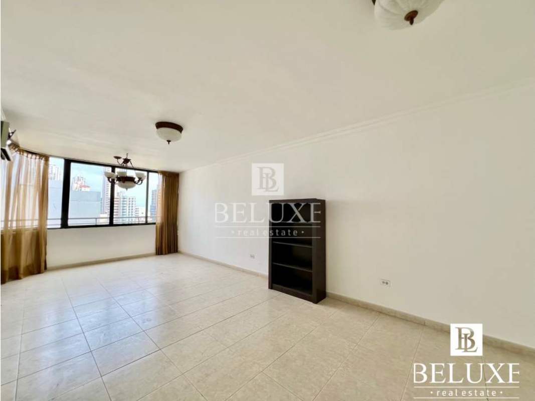 Bright bedroom with large window city skyline view PH Plaza Real San Francisco Panama