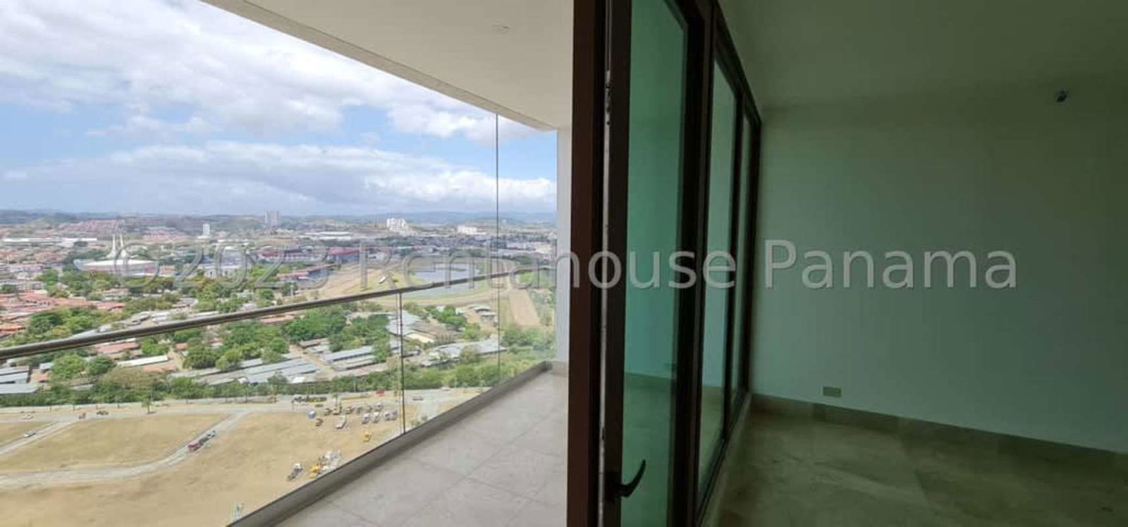 Bedroom bright windows scenic golf skyline view PH The Colonial Santa Maria Panama