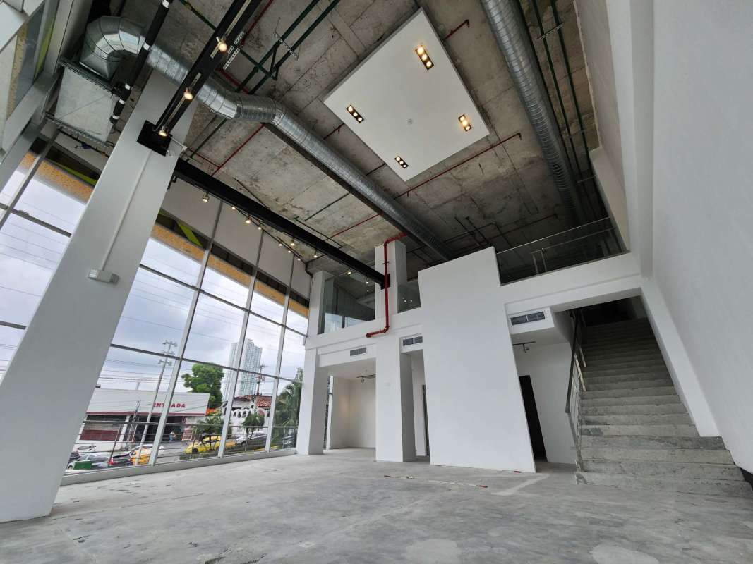 Commercial Space 465m² Dorado City Center El Dorado