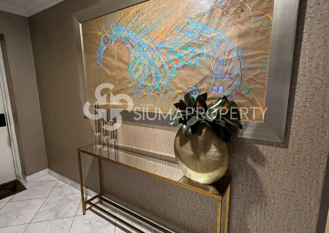 Contemporary living room bay windows skyline views PH Marbella Tower 1 Panama City