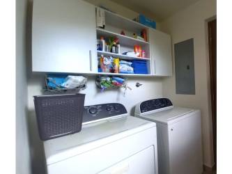 Master bedroom with ceramic floors, closet, AC and windows in Bosques del Pacífico