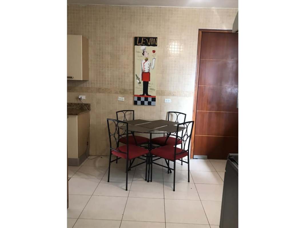 Bedroom built-in closet AC large window PH Bellavita Park Panama