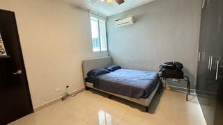 Apartment for Sale in San Francisco - 3 bedrooms