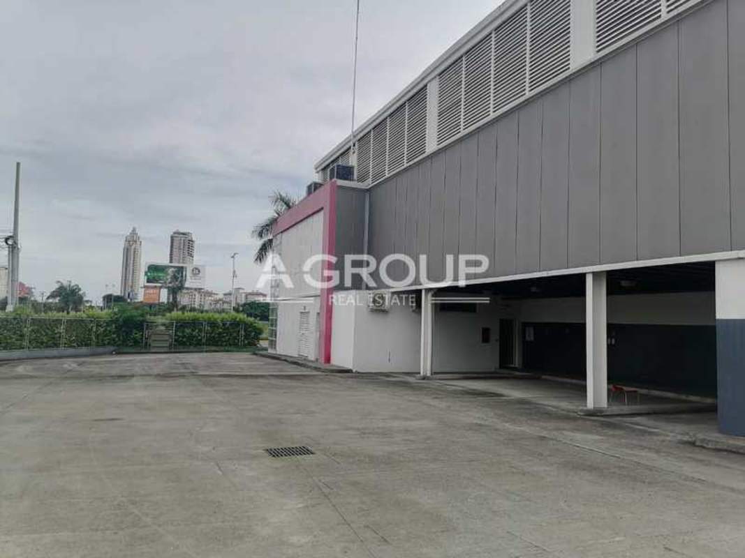 Santa Maria Business Park Modern 2-Story Warehouse for Sale