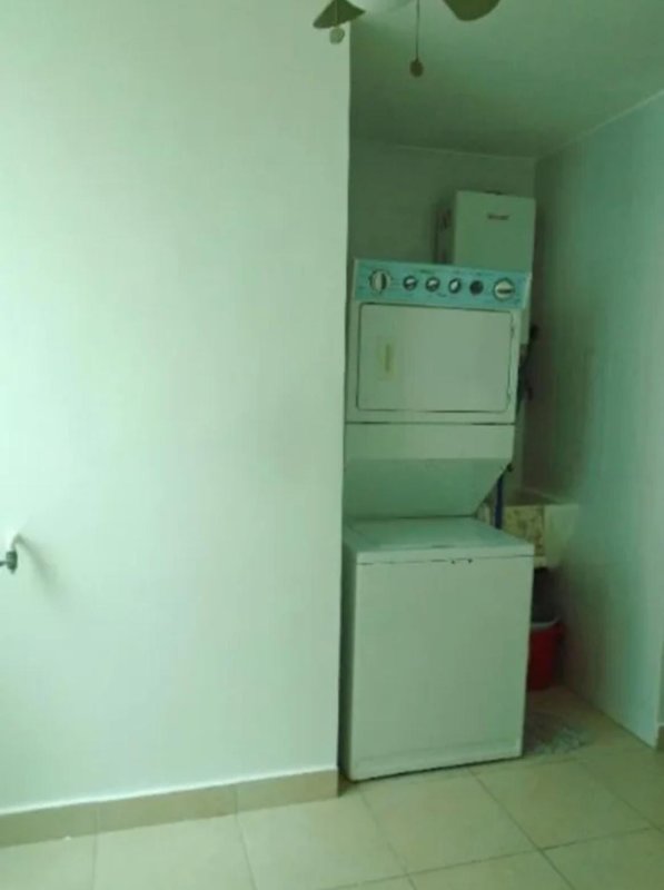 Laundry room with washer dryer hookups in PH Clayton Park apartment Panama