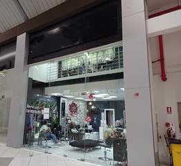 Commercial Retail Space for Sale in 24 de Diciembre - 0 bedrooms