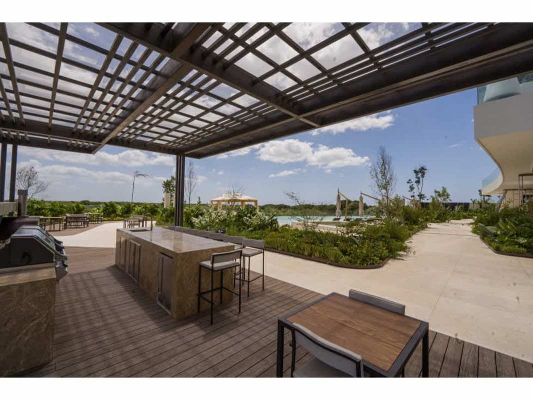Luxury kitchen marble island backsplash Italian design La Maison Fendi Casa Santa Maria Panama